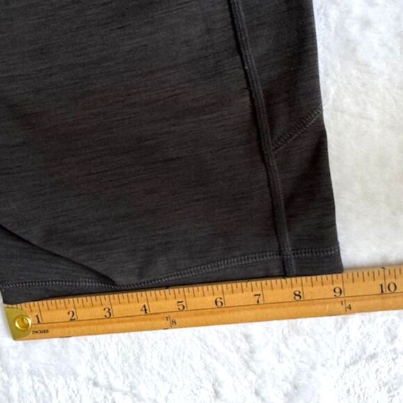 AE Womens Size L Gray Yoga Workout Shorts High Rise Wide Waistband Pockets READ - Picture 10 of 13